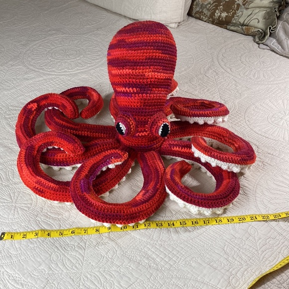 Hand Crafted Crochet Red Octopus Plush Stuffed Animal Toy Realistic New 20” - Picture 13 of 13
